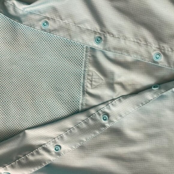 Columbia Hiking Shirt, XL, short-sleeved,light blue, ventilated, only worn once - Picture 10 of 11